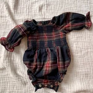 Ivy City Co plaid onesie- like new, 3-6mo